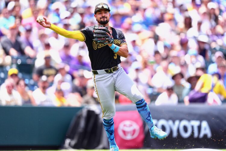 Pirates salvage series finale at Colorado